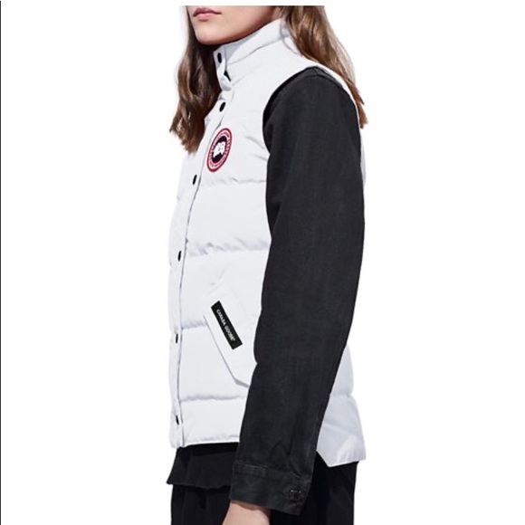 ❌SOLD ❌NWT CANADA GOOSE FREE STYLE VEST - Picture 3 of 7